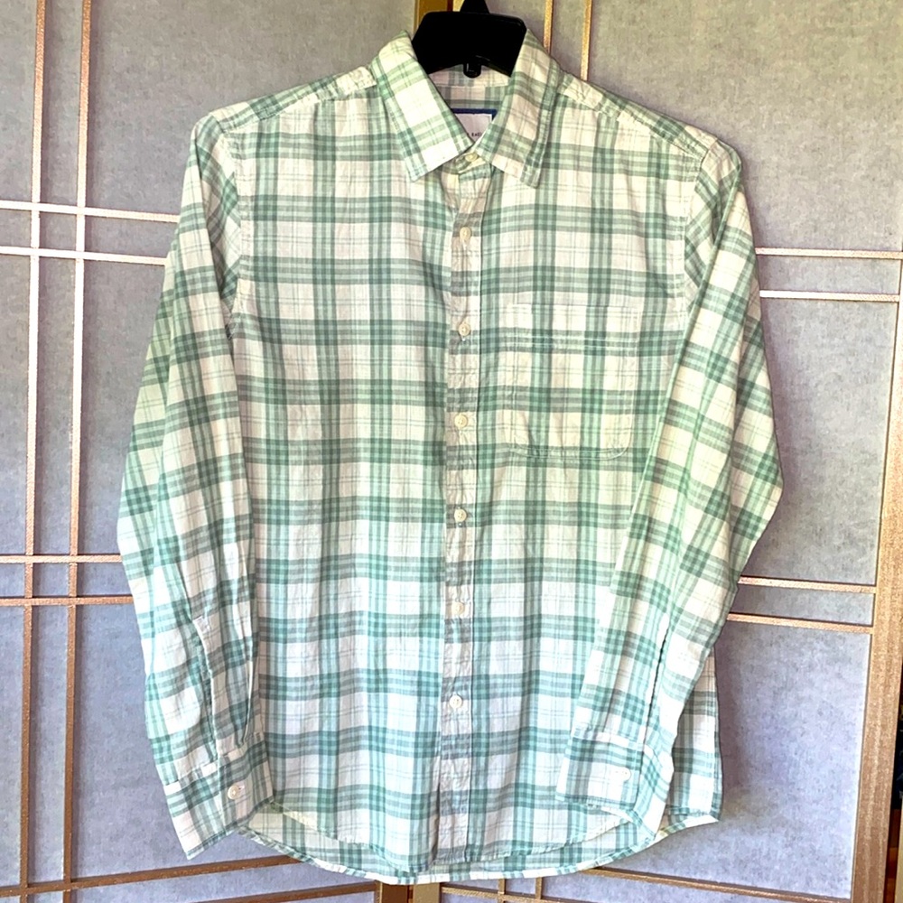 AE Super Soft Plaid Everyday Shirt, green & cream plaid, men’s size small